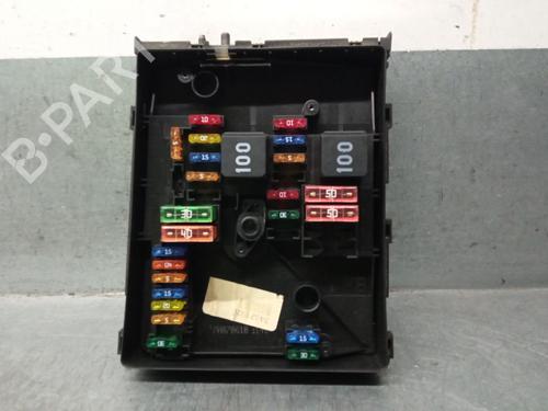 Used Fuse box VW JETTA III (1K2) 1.4 TSI (122 hp) 30137420