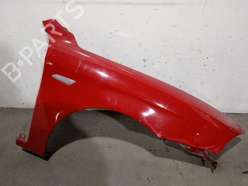 Guarda-lamas direito Guarda-lamas direito ALFA ROMEO 147 (937_) 1.6 16V T.SPARK ECO (937.AXA1A, 937.BXA1A) (105 hp) 34629948 34629948