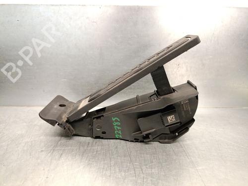 Used Pedal BMW X1 (U11) sDrive 18 d (150 hp) 26882164