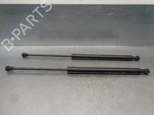 Tailgate lift support PEUGEOT 208 I (CA_, CC_) 1.2 PureTech 82 | BP20260844C138 