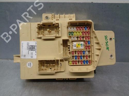 Used Fuse box Fuse box 17724274 17724274