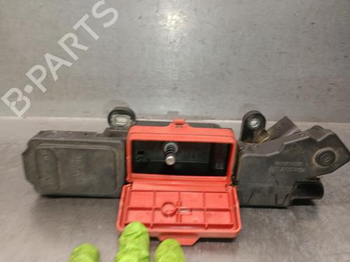 Fuse box LAND ROVER DEFENDER Station Wagon (L663) D250 MHEV 4x4 | BP30319705E1