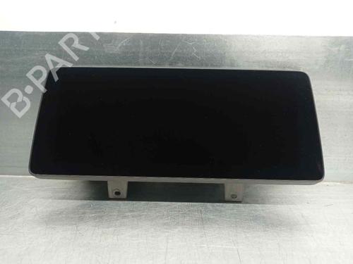 Used Display monitor BMW 5 (G30, F90) 520 d Mild-Hybrid xDrive (190 hp) 11938732