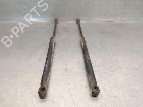 Used Hood lift support VOLVO XC40 (536) D4 AWD (190 hp) 29912345