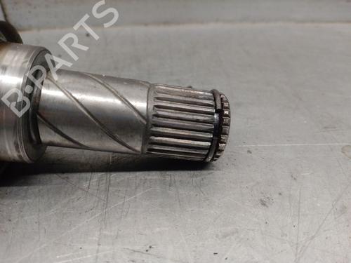 Left front driveshaft DACIA SANDERO II 1.5 dCi 75 / Blue dCi 75 (B8JW, B8M4, B8AH, B8M7, B8M6) | BP27894879M38 