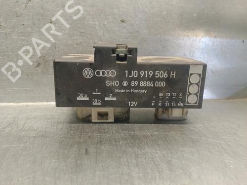 Module électronique SEAT CORDOBA (6K1, 6K2) 1.9 TDI (110 hp) 15674064