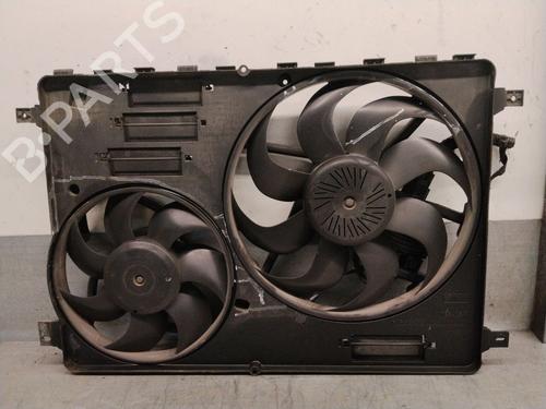 Used Radiator fan Radiator fan VOLVO V60 I (155) D5 (205 hp) 40496487 40496487