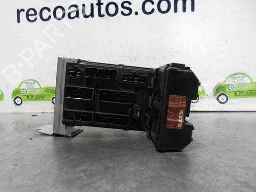 Used Fuse box HYUNDAI SONATA IV (EF) 2.0 16V (136 hp) 2308959