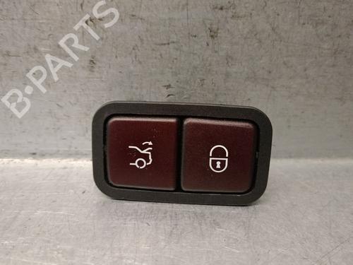 switch-mercedes-benz-s-class-w222-v222-x222-2013-2014-2015-2016-2017-2018-2019-2020-31065617 main image