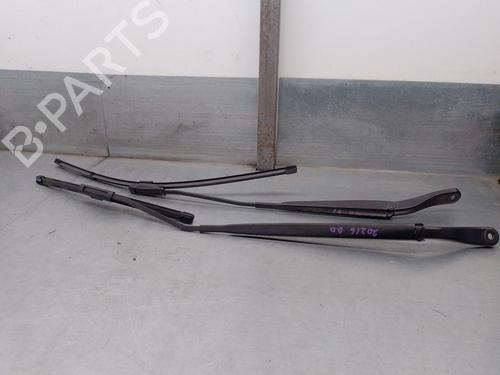 Used Front windshield wiper arm RENAULT MEGANE III Coupe (DZ0/1_) 1.2 TCe (DZ2B, DZ11) (116 hp) 17516006