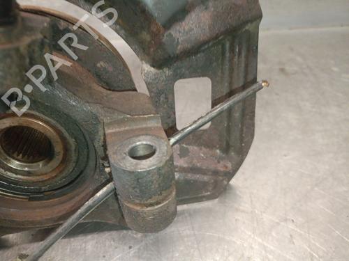 Right front steering knuckle HYUNDAI SANTA FÉ I (SM) 2.0 CRDi | BP28356525M26