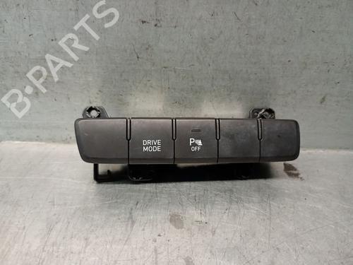 Used Switch HYUNDAI i20 III (BC3, BI3) 1.0 T-GDI hybrid 48V (101 hp) 28542740