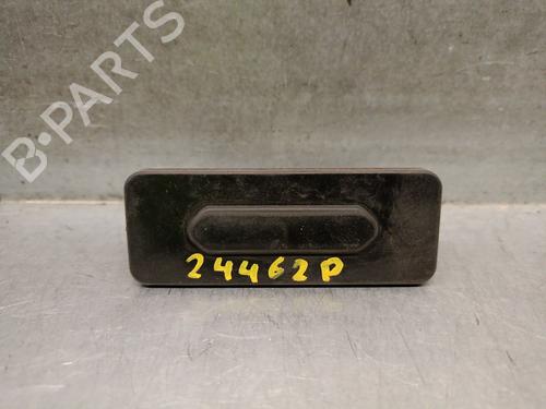 Used Tailgate handle RENAULT CAPTUR II (HF_) Blue dCi 95 (HFAF) (95 hp) 31945087