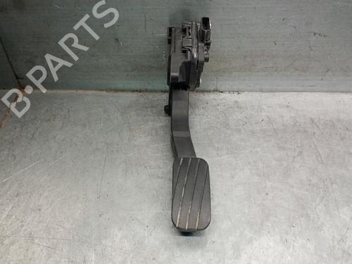 Used Pedal Pedal 30640956 30640956