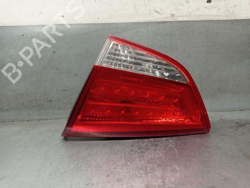 Used Right tailgate light Right tailgate light 20687942 20687942