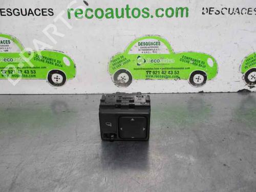 Used Mirror switch NISSAN MICRA III (K12) 1.4 16V (88 hp) 3194069