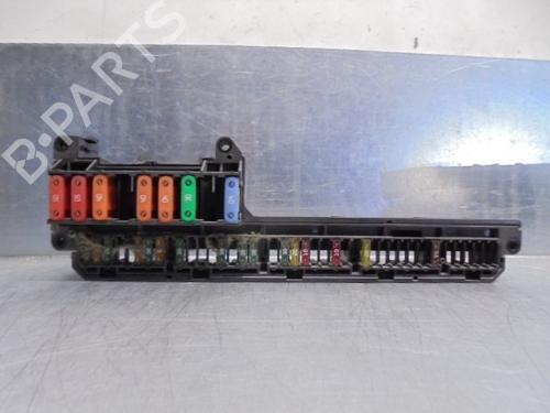 Used Fuse box BMW 5 (E60) 520 d (163 hp) 8593412