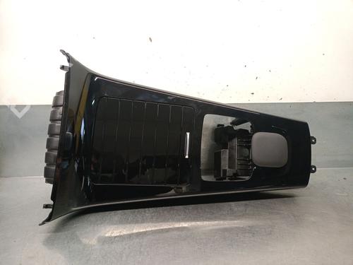 Used Middle console MERCEDES-BENZ CLA Shooting Brake (X118) CLA 200 (118.687) (163 hp) 25239977