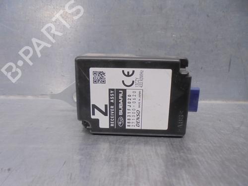Used Electronic module SUBARU XV (_GP_) 2.0 i AWD (GP7, G33GP) (150 hp) 17365172