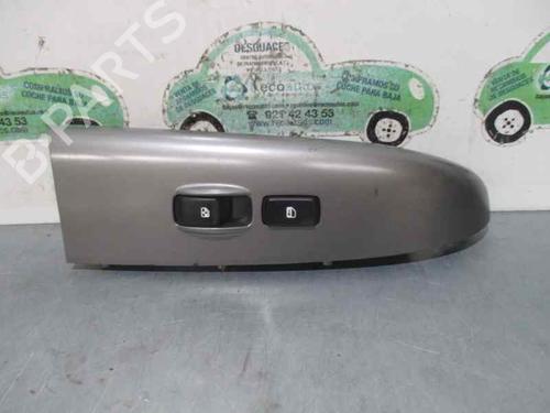 Used Right front window switch KIA CARNIVAL / GRAND CARNIVAL III (VQ) 2.9 CRDi (185 hp) 2126578