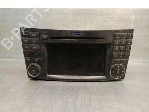 Used Radio Radio MERCEDES-BENZ E-CLASS (W211) E 220 CDI (211.008) (170 hp) 32686922 32686922