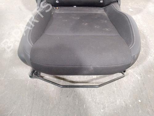 Right front seat JEEP AVENGER (J2) Electric | BP32298506C16