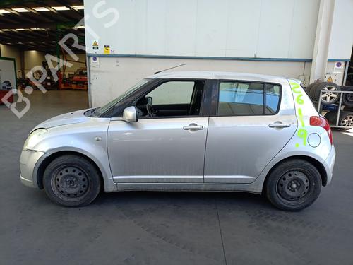 Brugte SUZUKI SWIFT III (MZ, EZ)  1.3 (RS413, ZC11S)  4824418