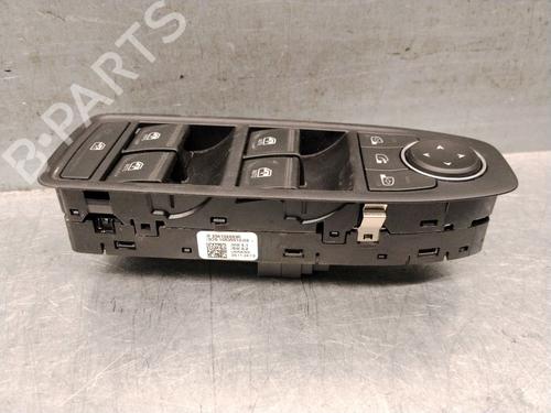 Left front window switch RENAULT CLIO V (B7_) 1.6 E-TECH 140 (B7MU) | BP39654822I27 - Image 3