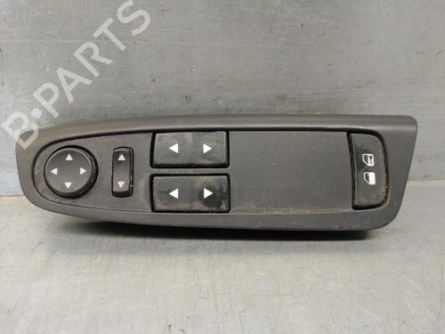 Used Left front window switch FIAT STILO (192_) 1.6 16V (192_XB1A) (103 hp) 13938835