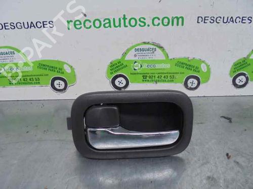 Used Front left interior door handle NISSAN X-TRAIL I (T30) 2.2 dCi 4x4 (136 hp) 3217110