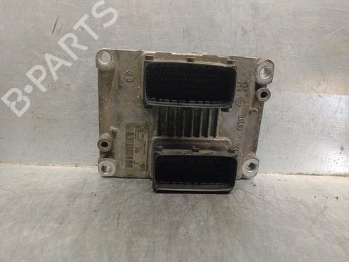 Used Engine control unit (ECU) Engine control unit (ECU) 13043215 13043215