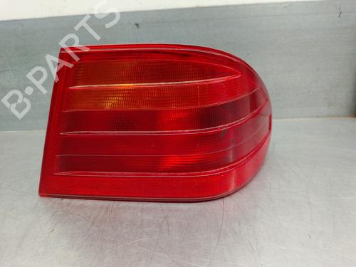 Used Right taillight MERCEDES-BENZ E-CLASS (W210) E 240 (210.061) (170 hp) 13375472