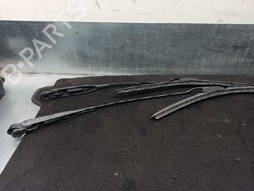 Front windshield wiper arm OPEL TIGRA TwinTop (X04) 1.3 CDTI (R97) | BP7475643C143 