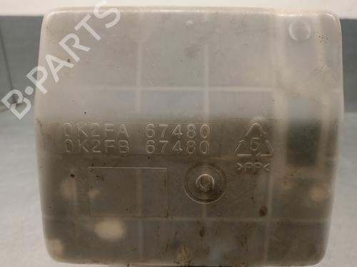 Windscreen washer tank KIA CARENS II MPV (FJ)  | BP17487784C113 