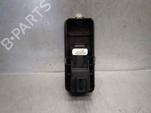 Left rear window switch LAND ROVER RANGE ROVER SPORT I (L320) 2.7 D 4x4 | BP12190107I29 