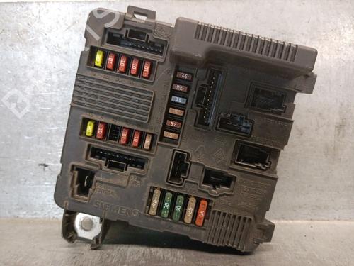 Used Fuse box Fuse box RENAULT GRAND SCÉNIC II (JM0/1_) 1.9 dCi (JM0G, JM12, JM1G, JM2C) (120 hp) 34720326 34720326