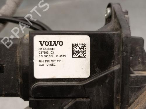 Højre fortil lås VOLVO XC40 (536) D4 AWD | BP29912331C97 