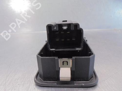 Left rear window switch LAND ROVER DISCOVERY III (L319) 2.7 TD 4x4 | BP15001145I29 