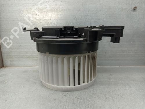 Used Heater blower motor TOYOTA YARIS (_P21_, _PA1_, _PH1_) 1.5 Hybrid (MXPH10, MXPH11) (116 hp) 23110668