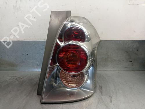 Used Right taillight TOYOTA COROLLA Verso (ZER_, ZZE12_, R1_) 2.2 D-4D (AUR10_, AUR10R) (136 hp) 27869146