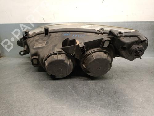 Right headlight PEUGEOT 307 (3A/C) 2.0 HDi 90 | BP21582346C29 