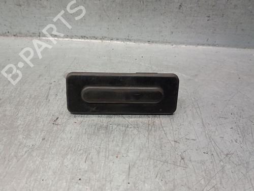Used Tailgate handle PEUGEOT 2008 I (CU_) 1.2 THP 110 / PureTech 110 (110 hp) 30790842
