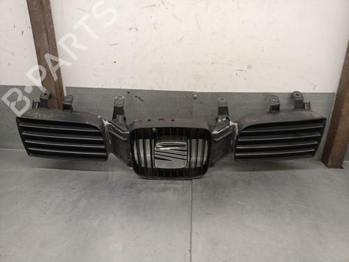 Used Grille Grille 38876544 38876544