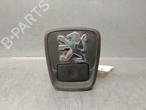 Used Tailgate handle Tailgate handle PEUGEOT 306 Hatchback (7A, 7C, N3, N5) 2.0 HDI 90 (90 hp) 33168707 33168707