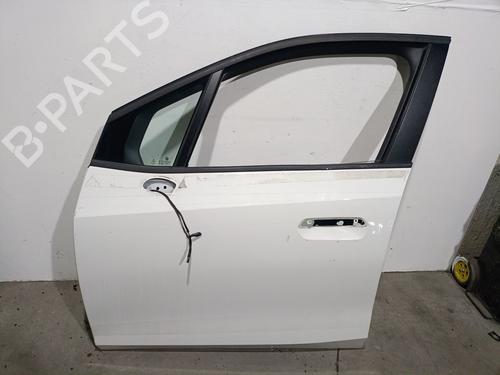 Used Left front door Left front door 32035386 32035386