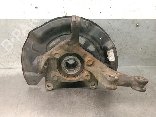 Used Left front steering knuckle TOYOTA COROLLA Saloon (_E15_) 2.0 D-4D (ADE150) (126 hp) 32240560