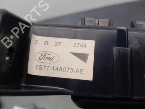 Fuse box FORD MONDEO III (B5Y) 2.0 TDCi | BP17429287E1 
