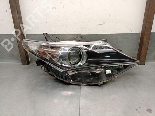 right-headlight-toyota-auris-_e18_-2012-2013-2014-2015-2016-2017-2018-2019-38921183 main image