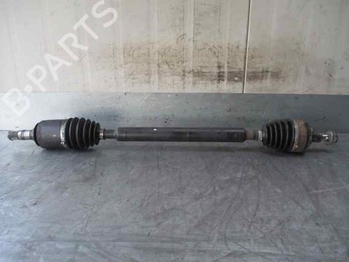 Used Right front driveshaft MERCEDES-BENZ M-CLASS (W163) ML 270 CDI (163.113) (163 hp) 4473922