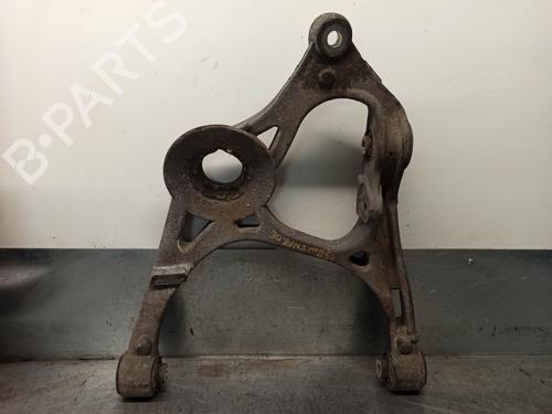 Used Right front suspension arm MERCEDES-BENZ R-CLASS (W251, V251) [2005-2017]  10390537